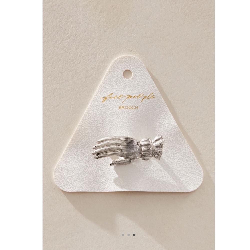 NWT FREE PEOPLE HOLDING ON PIN